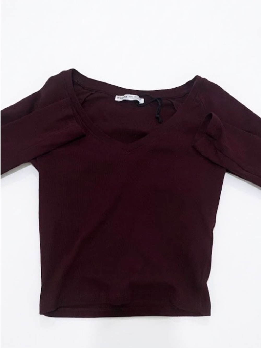 Women’s V-Neck Ribbed Top in Burgundy